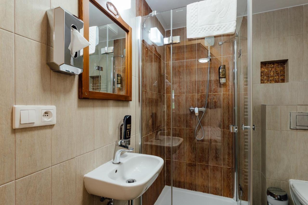 Zázrivá Wellness Rezort Janosikov Dvor מראה חיצוני תמונה